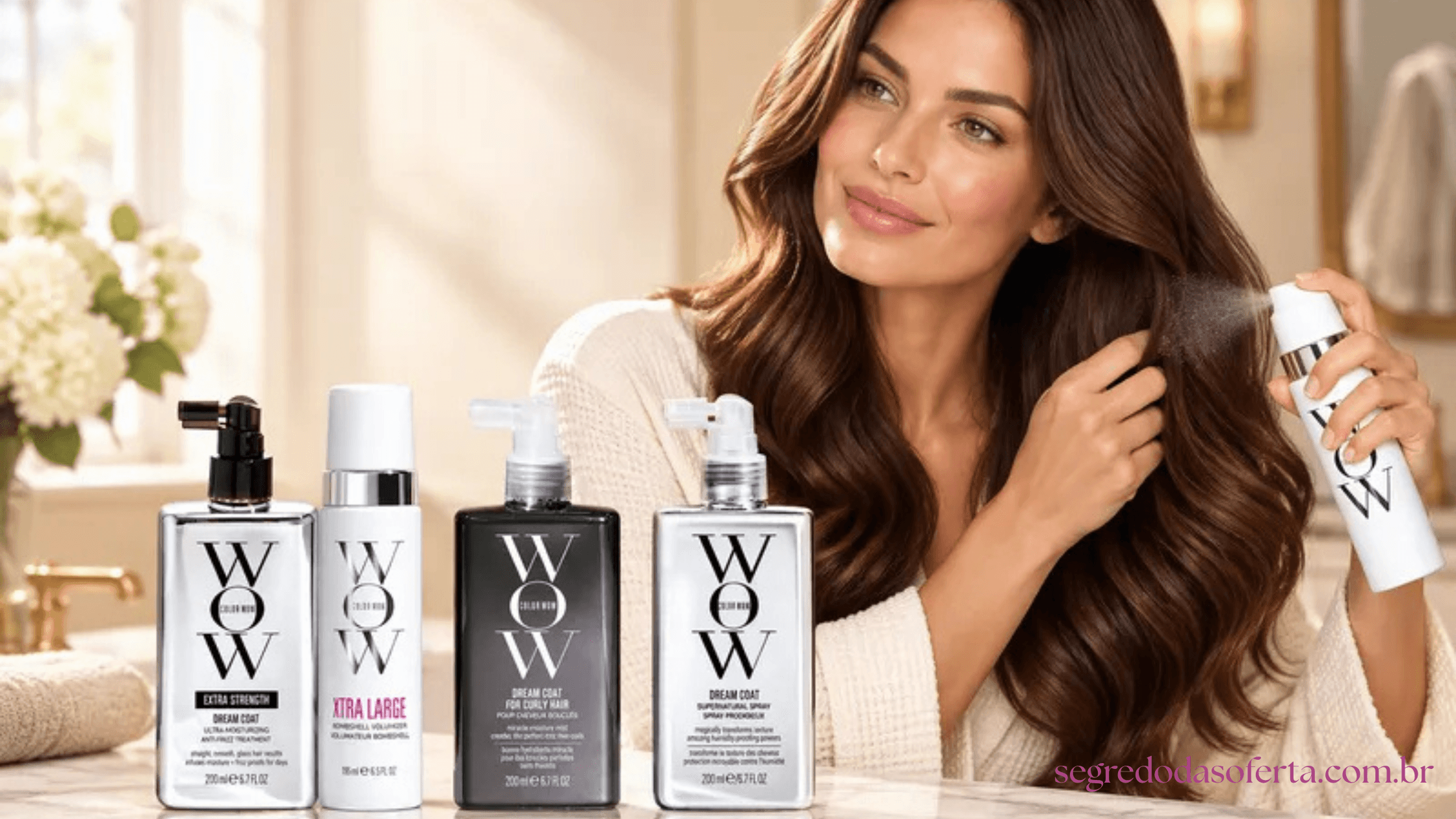 Qual é o melhor produto Color Wow para frizz, volume ou cachos? 1 Mulher com cabelos elegantes usando e mostrando os melhores produtos Color Wow em um banheiro aconchegante, com quatro produtos Color Wow sobre a bancada.